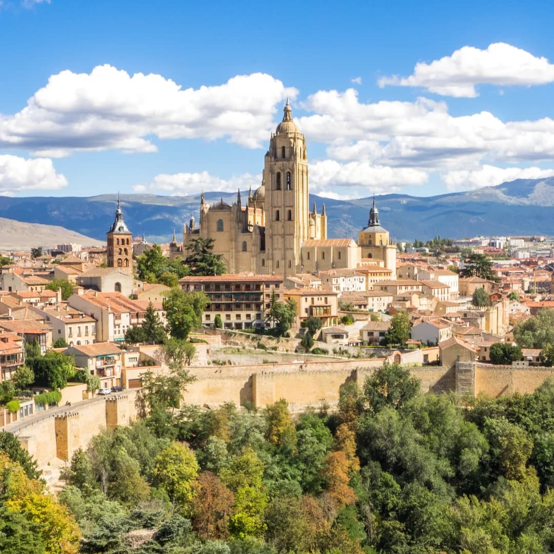 Traslado interurbano privado de Madrid a Segovia